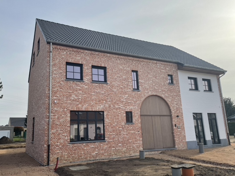 AVL Woningbouw realisatie halfopen bebouwing pastorijstijl